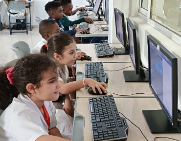 Consectetur Adipiscing Elit