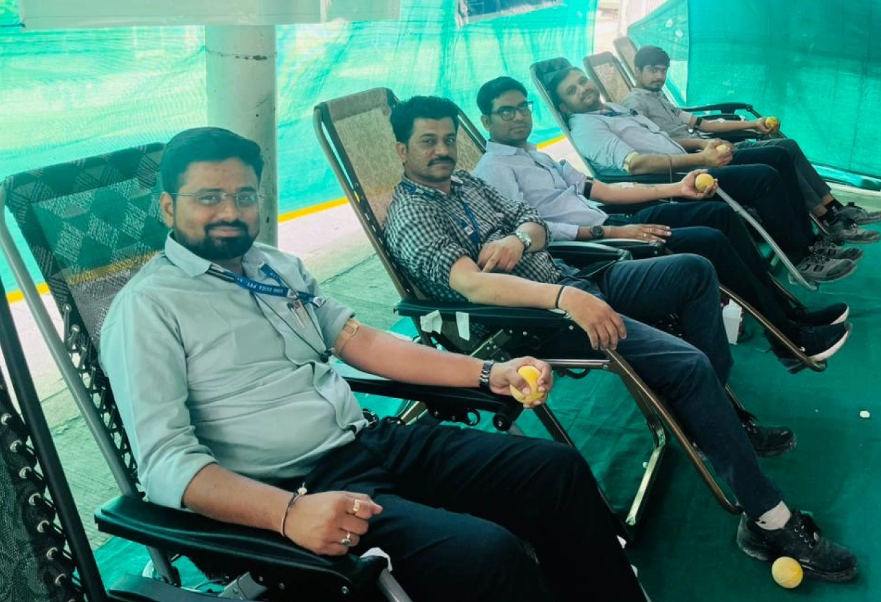 Madhusilica blood donation camp volunteers